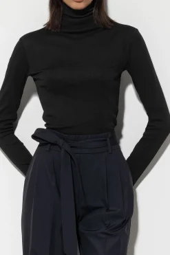 LUISA CERANO Rollkragenshirt black